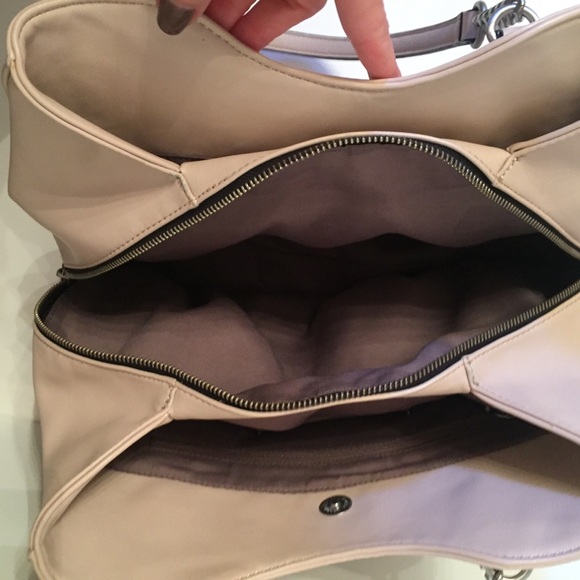 CALVIN KLEIN BAG SHOULDER PINK MATTE SILVER TONE HARDWARE 2 STRAP BARBIECORE - Picture 4 of 8